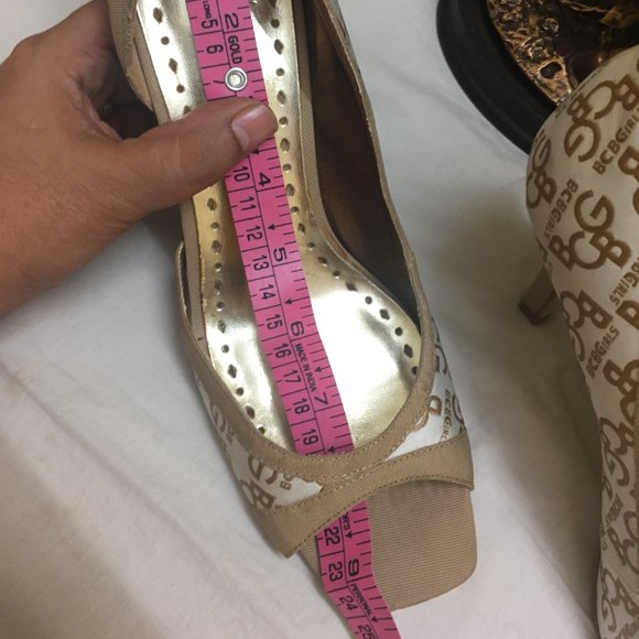 Unused BCBGirls Elani Peep Toe Heels - Picture 11 of 15